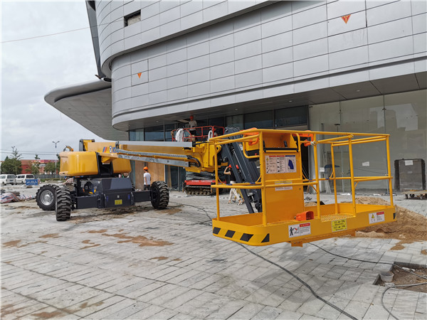 連云港高空平臺(tái)作業(yè)車